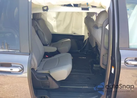 2025 Toyota Sienna Xle/Autono-Mass z USA, uszkodzony, nr VIN 5TDYRKEC5SS256142